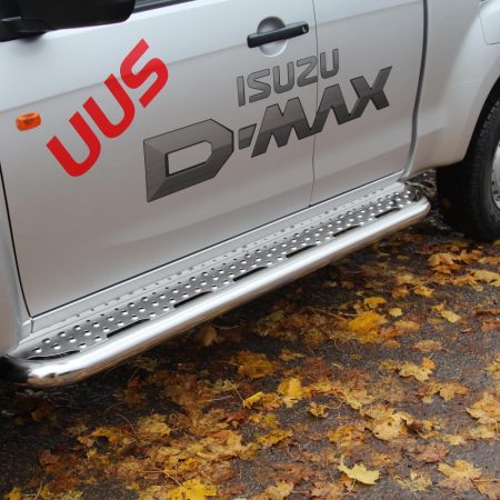 Isuzu D-Max (2017) - Stigtrinn Metec 4x4